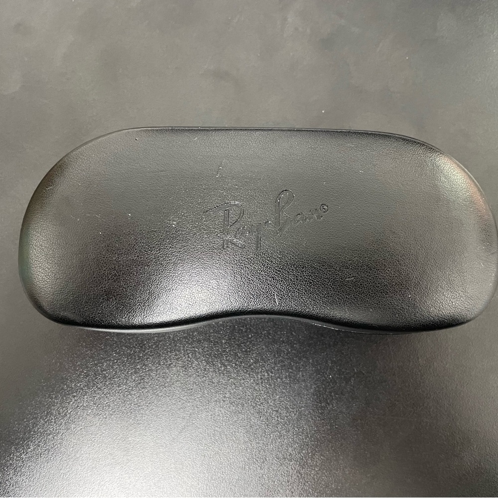 Ray-Ban Sleek Black VR Accessory Case